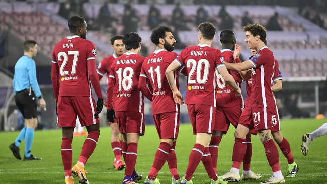 Liverpool unggul 1-0 atas FC Midtjylland pada matchday keenam Grup D Liga Champions di MCH Arena, Kamis (10/12) dini hari WIB.
