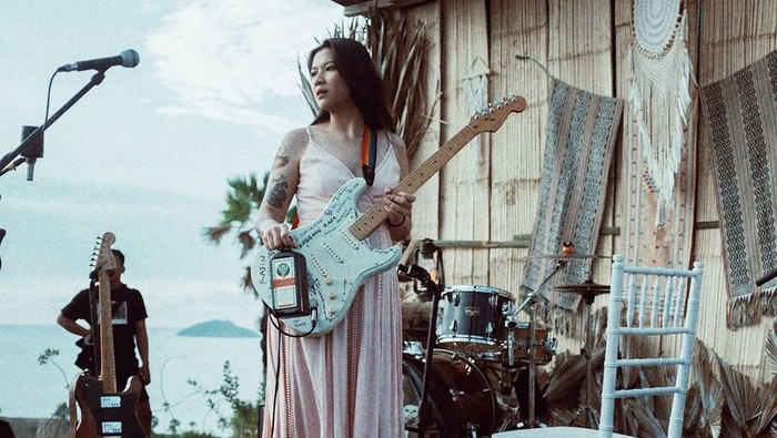 Hai Kamu yang Sedang Galau, 4 Lagu Indie Bertema Pengkhianatan Ini Cocok Kamu Dengarkan Hai Kamu yang Sedang Galau, 4 Lagu Indie Bertema Pengkhianatan Ini Cocok Kamu Dengarkan