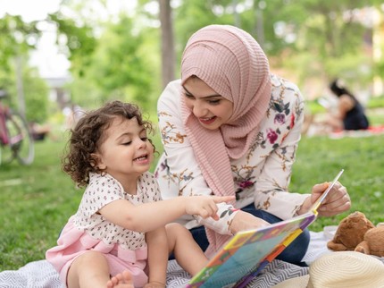 Doa yang Perlu Bunda Panjatkan agar Anak Pintar dan Cerdas