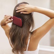 Tanpa disadari, 7 Kebiasaan ini Penyebab Ketombe Muncul