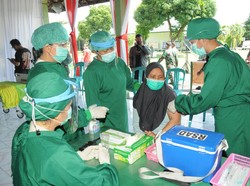 Kodam IX/Udayana Simulasikan Penyuntikan Vaksin Corona ke Prajurit-PNS