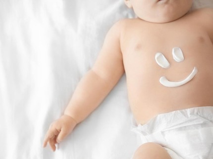 Agar Tetap Sehat, Rawat Kulit Bayi dengan Cara Ini