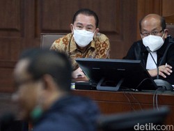 Pinangki Disebut Djoko Tjandra Sempat Berkelakar Minta USD 100 Juta