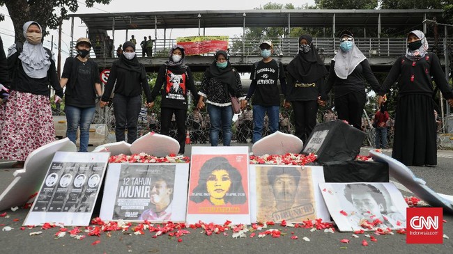 Direktur Kemenkumham menyatakan pihaknya berharap Presiden Jokowi terbitkan surpres ratifikasi antipenghilangan paksa pada hari HAM, 10 Desember 2021.