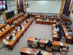 Di DPR, Keluarga Sebut Tas-HP Jenazah Pengikut Habib Rizieq Belum Ditemukan
