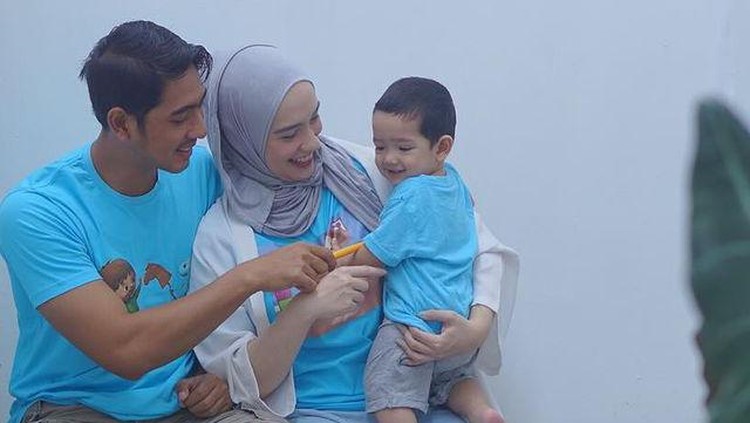 Putri Anne Putri Anne, istri Arya Saloka