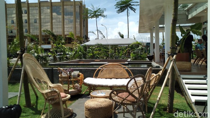 Urban Farm PIK, Kebun Hijau Instagramable, Menyatu dengan Kawasan Kuliner! Cocok buat Destinasi Pesepeda di Akhir Pekan Urban Farm PIK, Kebun Hijau Instagramable, Menyatu dengan Kawasan Kuliner! Cocok buat Destinasi Pesepeda di Akhir Pekan