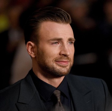 Gegara Lizzo, Chris Evans Kenang Momen Unggah Foto Alat Kelamin