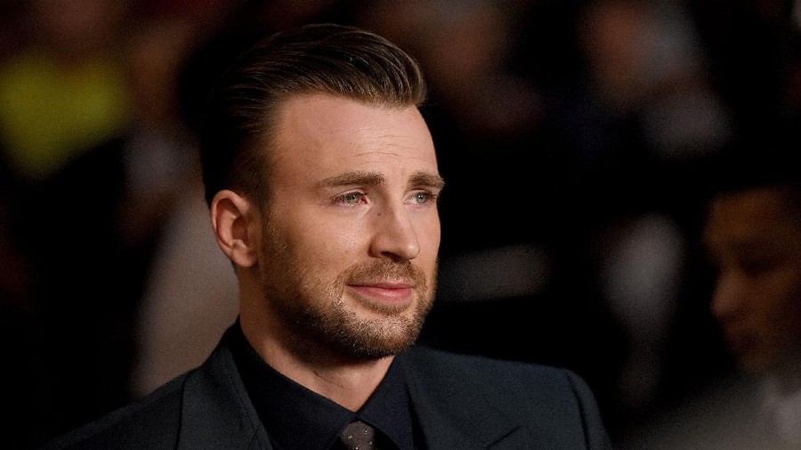 Chris Evans Isi Suara Karakter Buzz Lightyear di Film Baru Pixar