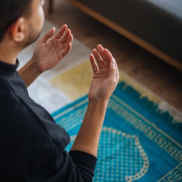 Doa Khusus yang Dibaca Nabi Muhammad Setelah Sholat Sunah Qobliyah Subuh