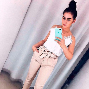 Tragis, Wanita Ini Tewas Kesetrum Gegara Mandi Sambil Ngecas iPhone