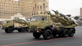 FOTO: Parade Militer Kemenangan Azerbaijan dari Armenia