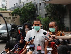 Habib Rizieq-Menantu Tak Praperadilan, Pengacara: Tes Swab Kasus Sampah!