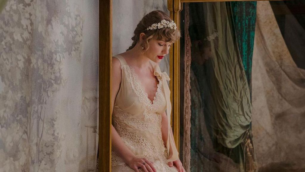 Taylor Swift Rilis Album Ke 9 Ini Fakta Dari Evermore Taylor Swift Rilis Album Ke 9 Ini Fakta Dari Evermore
