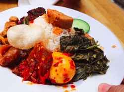Waroeng Padang Lapek, Tempat Cicip Nasi Padang Autentik di Den Haag