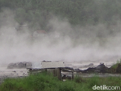 Banjir Lahar Hujan Gunung Semeru Menerjang, 175 Warga Mengungsi