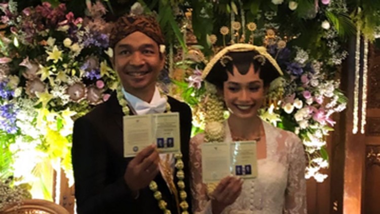 Dimas Djay Dimas Djay dan Faradina Mufti