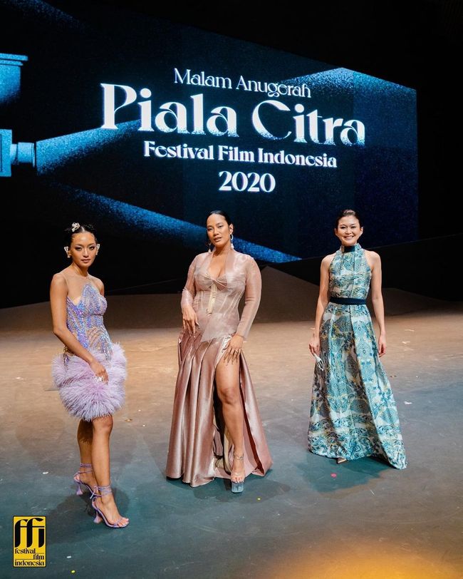 Pesona Pemain 'Perempuan Tanah Jahanam' di Festival Film Indonesia