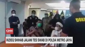 VIDEO: Rizieq Shihab Tes Swab di Polda Metro, Ini Hasilnya