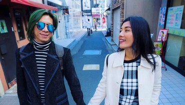 img-title Gitaris J-Rocks Sony Ismail dan Istri Positif COVID-19