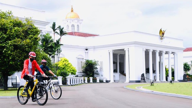 Kepala Sekretariat Presiden Heru Budi Hartono mengatakan pemanggilan calon menteri masih menyesuaikan jadwal Presiden Joko Widodo.