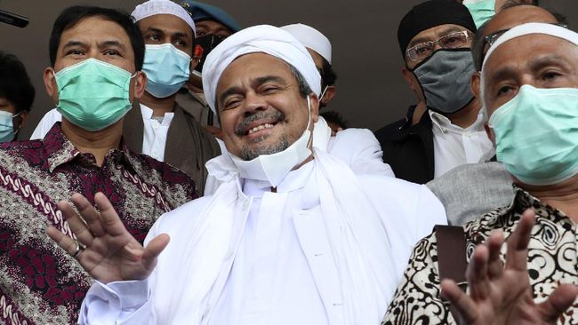 Rizieq Sarankan Bentuk FPI Baru Setelah Dilarang