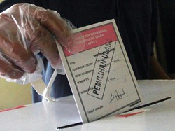 Pilkada Ulang Barut, Ada Lagi Oknum Diduga Selipkan Uang di Stiker