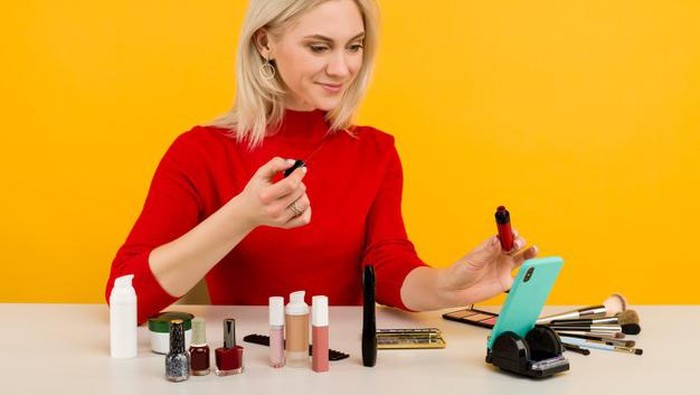 Ramai Tips Kecantikan di Tiktok, Pakar Kesehatan Sebut Berbahaya?
