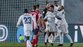 Casemiro Bawa Real Madrid Ungguli Ateltico di Babak Pertama