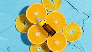 Rekomendasi Serum Vitamin C untuk Mencerahkan Wajah