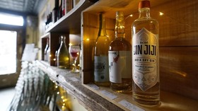 Wine dan Anggur Dicicip Usai 1 Tahun Menginap di Luar Angkasa