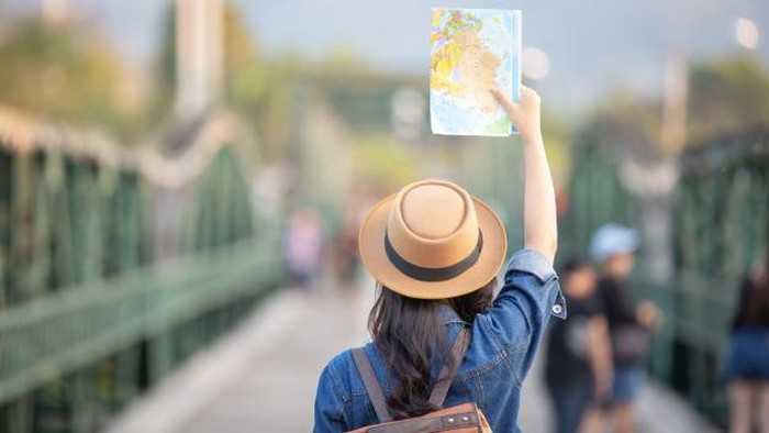 Punya Impian Solo Traveling? 5 Kota Ramah Perempuan Ini Wajib Kamu Kunjungi! Punya Impian Solo Traveling? 5 Kota Ramah Perempuan Ini Wajib Kamu Kunjungi!