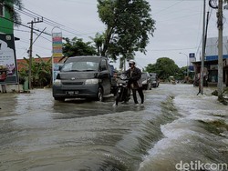 Siswi yang Terseret Banjir di Gresik Ditemukan Meninggal