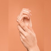 Serupa Tapi Tak Sama, Beda Body Oil dan Body Lotion yang Perlu Kamu Tahu