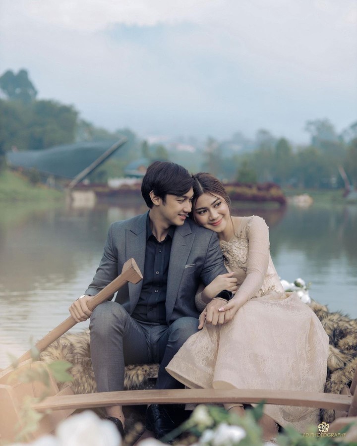 7 Potret Prewedding Felicya Angelista dan Hito, Bikin Baper Bak Drama