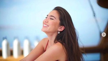 Karen Nijsen, Model Keturunan Belanda yang Cium Mesra Gading Marten