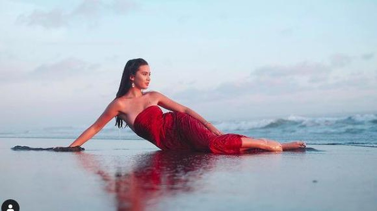 Karen Nijsen yang cium mesra Gading Marten&period;