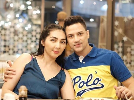 7 Potret Romantis Veronica & Lucky Perdana Sebelum Isu Selingkuh Memanas