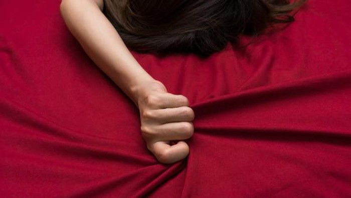 Perempuan Ini Orgasme Hingga Puluhan Kali Sehari! Kok Bisa?