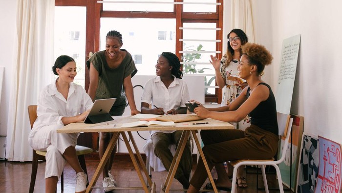 Tips Karier: 5 Cara Supaya Bahagia dan Semangat di Tempat Kerja