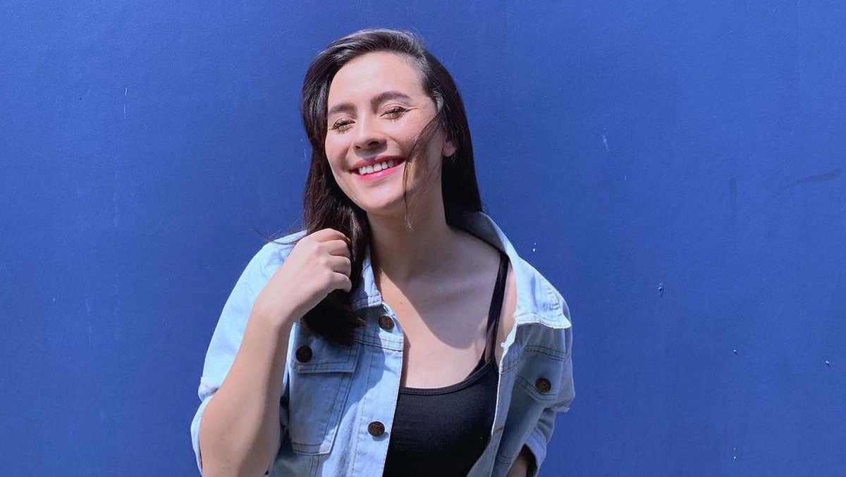 6 Pesona Lidi Brugman&comma; Artis yang Dilabrak Istri Lucky Perdana