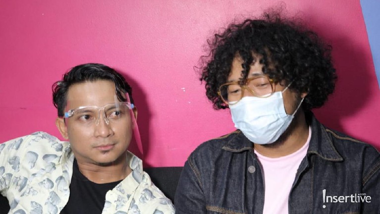 Aden dan Isa Bajaj Aden dan Isa Bajaj