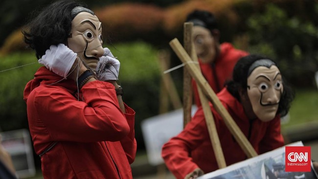FOTO: Aksi 'Salvador Dali' #BersihkanIndonesia di Monas