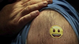 FOTO: AS Mulai Vaksinasi Massal Virus Corona