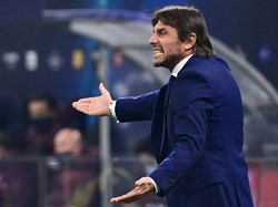 Conte Tak Pernah Minta Inter Datangkan Dzeko