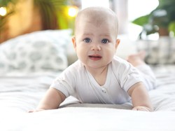 100 Nama Bayi Laki-laki Modern 2021 dan Artinya