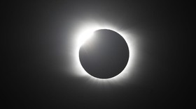 Link Live Streaming Gerhana Bulan Total Malam Ini