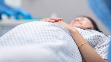 SEMPAT FLU HINGGA DEMAM SEBELUM TES PCR