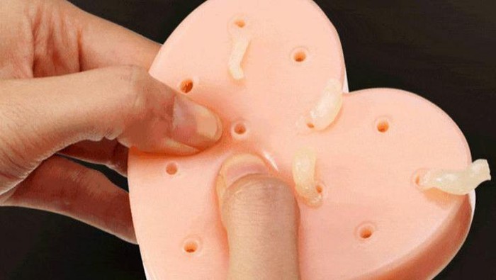 Jangan Asal Pencet! Simak Metode Menghilangkan Blackhead dengan Aman Tanpa Iritasi