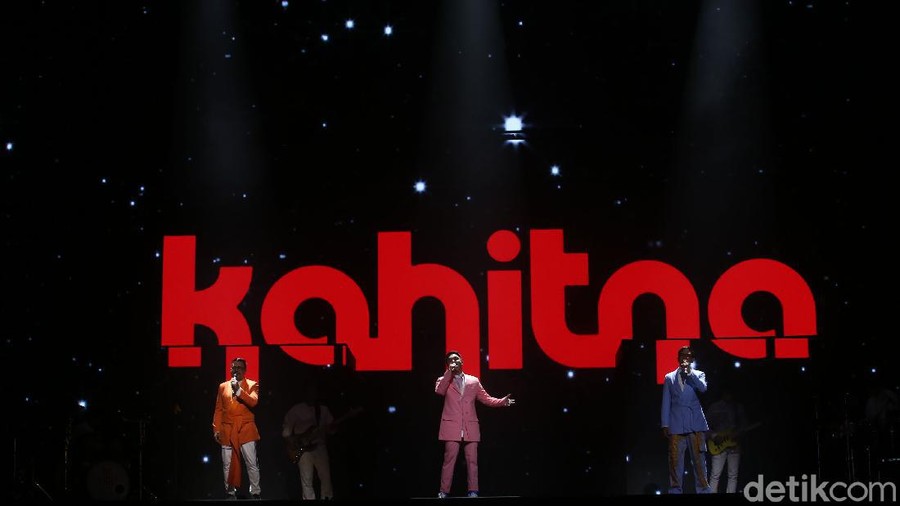 Kahitna Aksi Kahitna di HUT Transmedia 19 Universe.